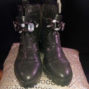 Beautiful black boats with dazzling gemstones